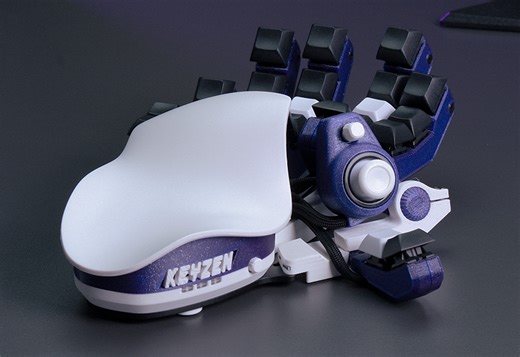 Azeron 的新型人体工学游戏手柄取代了游戏键盘和控制器，内置霍尔效应操纵杆和机械开关