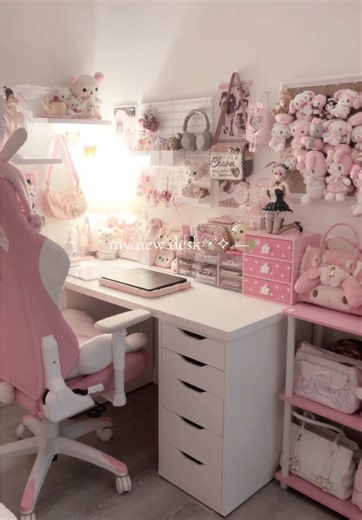 My Cute Core Desk Tour: A Kawaii Room Experience