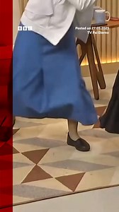 A Catholic nun has gone viral after beatboxing on live TV. It was captured on the Brazilian TV channel Pai Eterno, as two nuns and a priest featured on the programme to speak about their work. BBC News #Nun #Beatboxing #Viral | BBC