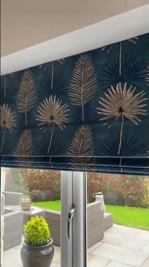 Transform your living room with a Motorised Roman Blind 🤍