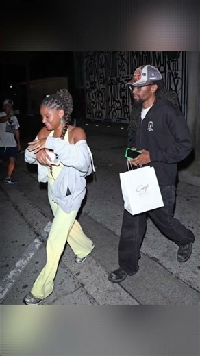 Halle bailey & her boo Scott emjoy dinner at Craigs. she is so happy #viral #trending #couple #halle