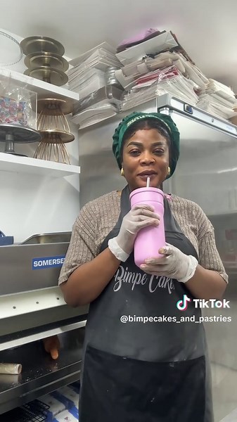 Baking Delicious Cakes: Tips from a Manchester Baker