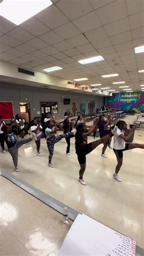 Practicing with the PEP squad ! 📣. #cheerleading #basketball #fyp #practice