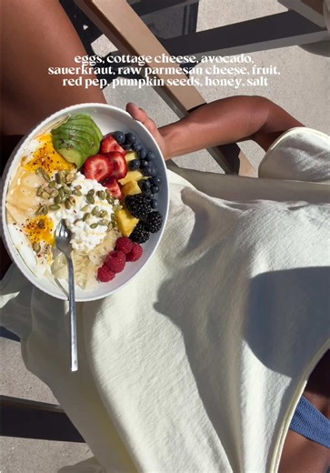 Morning routine: moving, whole-food meals & pilates for wellness