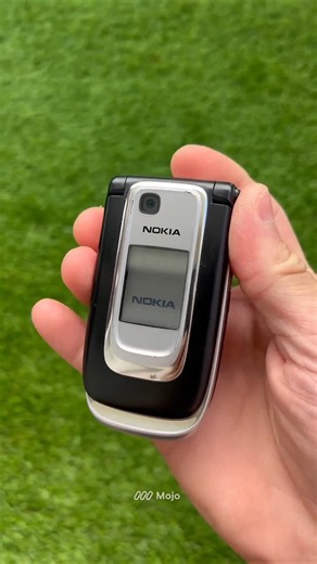 This Nokia Flip Phone Was Seriously Underrated! Nokia 6131