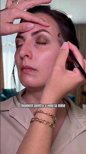 Makeup suitable for brides with green eyes