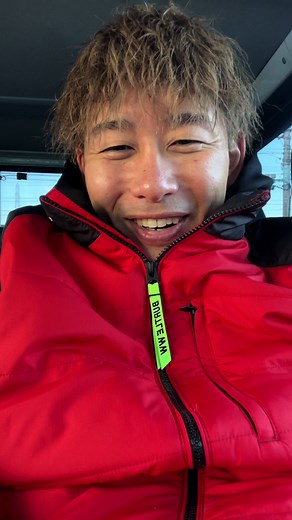 最近ストーリーで投稿してるお仕事動画のちょい総集編☺️ 今は大事な大事な彼氏@🐺◼️yuuki 君と幸せになる為に仕事も頑張ります☺️ 朝早くて帰ってくるのも遅い時あるけどゆーき君の声にいつも癒されてます☺️ そして朝起きる時間になると電話やLINEで連絡くれるのはホント嬉しい🥹 今日も頑張ろって思える🥹 ただ俺の時間に合わせなくて良いよ☺️ ちゃんと寝てください☺️ ホントいつも有難う🥹 ホント俺幸せです🥹 #tomファミリー #おじさんの本気 #これからもよろしくお願いします #モデさんありがとう #皆さん応援ありがとうございます #リスナーさんありがと #届いてほしい #幸せをありがとう #lgbt #人生いろいろあるよね #これからもよろしくね #新しい自分へ #ゲイカップル #12歳差 #一歩前へ #前に進め #大好きな人 #大好きな人へ #tiktokコミュニティ2023