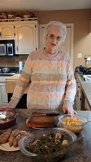 New Years Dinner, Southern Style. Delane Cardwell Robinson Mama Ree's Restaurant Inc. | Cooking With Mama Ree