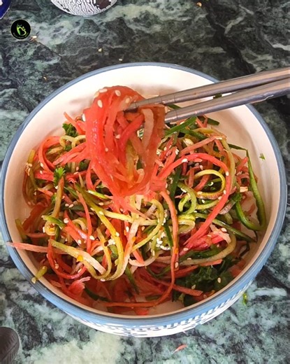Spicy Cucumer Carrot Noodle Salad | Asian Cucumber Noodles for Weight Loss#shorts#recipe#viralvideo