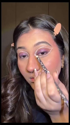 A small euphoria tutorial 💖✨ #euphoria #eyemakeup #makeuptutorial #euphoriamakeup #trending #trend