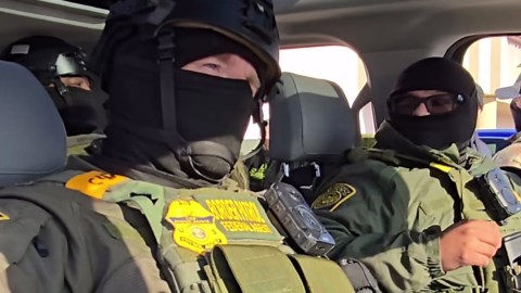 DHS agent uses smart glasses to surveil protesters