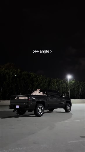 Exploring Lowkirkenuinely's Unique Race Truck Design