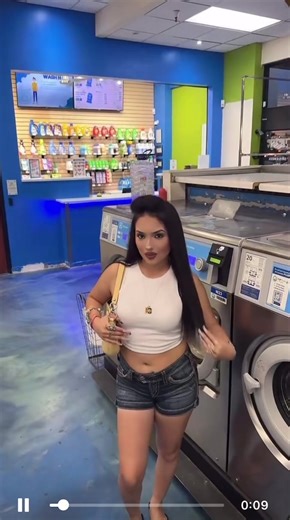 Britney Spears Inspired Outfit Ideas for Parties