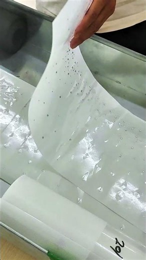 Automatic rhinestone brush machine makes jeans rhinestone design fast and fine.✨