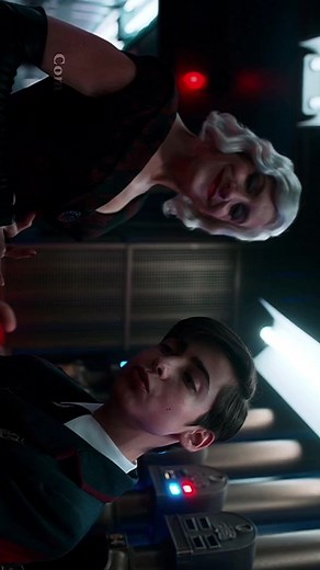 Five & The Handler 🤫 #numberfive #umbrellaacademy #handler #рек #fypシ #cinco #aidangallagher #номерпять #пятый