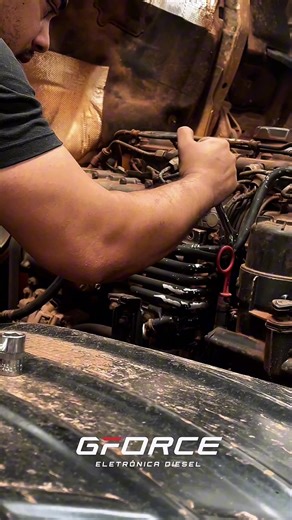 🔧 Reparo e substituição do módulo EMD1 S8 – Scania 🚛⚙️ Nesse vídeo mostramos todo o processo de diagnóstico, reparo e substituição do módulo EMD1 S8, responsável pelo gerenciamento do motor nos caminhões Scania. ✔️ Análise completa do defeito ✔️ Reparo eletrônico com padrão técnico ✔️ Testes em bancada para garantir funcionamento perfeito ✔️ Módulo pronto para voltar à estrada com segurança Aqui a gente trabalha com precisão, conhecimento e responsabilidade, porque eletrônica pesada não admite