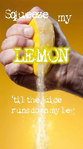 “Squeeze my lemon ‘til the juice runs down my leg Squeeze it so hard, I’ll fall right out of bed Squeeze my lemon, ‘til the juice runs down my leg Spoken: I wonder if you know what I’m talkin’ about” 🍋🍋 I think we know what Robert Johnson was talking about in Traveling Riverside Blues 😆 Double entendre was a common feature in early blues. Artists used clever wordplay and metaphors to allude to forbidden topics and express hidden desires. And then there was Lucille Bogan who did NOT mess aroun