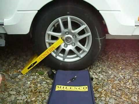 Milenco Compact Wheel Clamp.mov