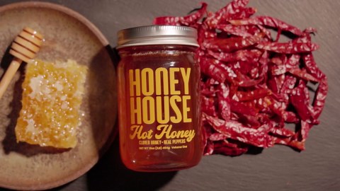 Honey House Hot Honey Premium Spicy Infused with Chili Peppers | 100% Natural with Natural Spices | Gourmet Sweet & Spicy Condiment for Pizza, Ice Cream, Cheese, Chicken, Veggies and More (Pack of 1)
