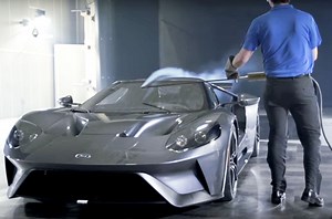 Video: Ford GT active aerodynamics demonstrated in wind tunnel