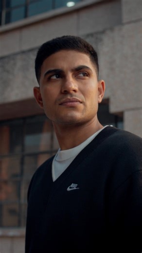 A classic shoe reimagined, for those who beat the odds. Shop now | Nike