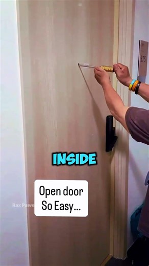Your Locked Door Is Basically Useless 😳🔓 #shorts #shortsfeeds