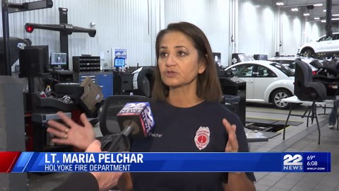 Gary Rome Hyundai hosts car seat check to promote child passenger safety