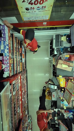 Capturing the Trend: Top Down Alfamart Shopping Experience