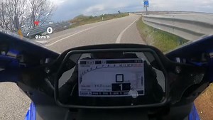 YAMAHA R1 TOP SPEED 🥶 #yamaha #yamahamotorcycles #YamahaRevsYourHeart #yamahar1 #r1 #yamalube #sportsbike #sportsbikelife #superbikes #nakedbike #motorcycle #motorbike #motorsport #Bigbike #bigbikelovers #topspeed #fypchallenge #fbreels2025ツ #reelschallenge | Deku Mochizuki