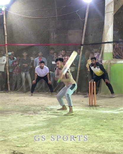 💥Kochi on fire 🔥🏏😱#cricket #shorthand #cricketlover #viral #shorthandcricket #ipl #gssports #gs