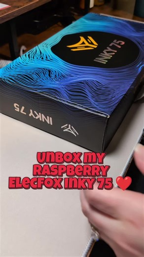 Unboxing the Raspberry Elecfox Inky 75 Keyboard