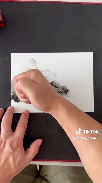 Freehand landscape painting! How would you rate this painting style? #FingerPainting #magical #fyp #fingart #art #artist #magic #panting #🇨🇳