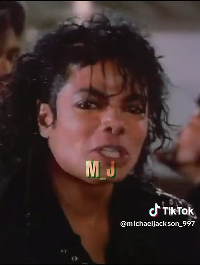 Bad - Michael Jackson 1987 Oficial Video
