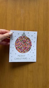 🎨 Weihnachtskarte im Punkt-Design selber gestalten 🎄✨ Mit ein bisschen Farbe kannst du ganz schnell eine persönliche Weihnachtskarte machen – so bunt oder schlicht, wie du möchtest! Jede Karte wird so zu etwas ganz Besonderem 😍 Werd kreativ und verschenke dieses Jahr ein paar liebe Weihnachtsgrüße im DIY-Style! 💌✨ #Weihnachten #Weihnachtskarte #DIY #Geschenk #SelbstGemacht #Basteln | selbst