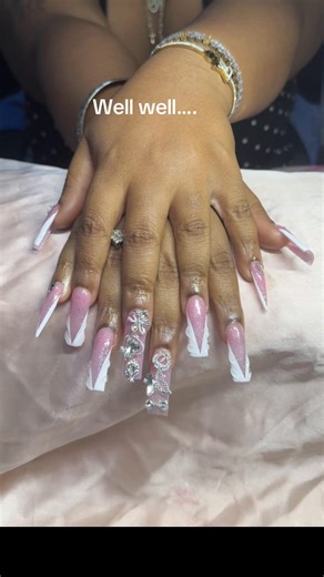 @DaBeautifulQueen link in bio!!! She loves it here!!!! Just like all my ladies….
