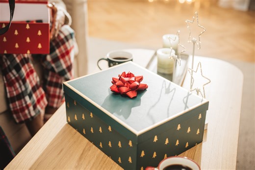 Tis’ The [Scrambling] Season: BOSSIP's Last Minute Holiday Shopping Guide Featuring Tech, Makeup, Clothing and More