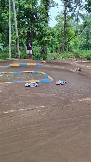 balap mobil remot kontrol seru dan meriah #mobilremote #balapmobil