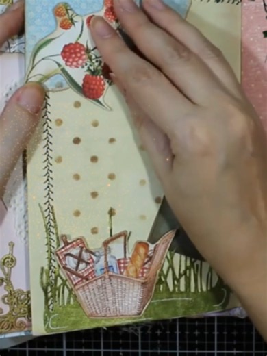 Beautiful Junk Journal Spread — Journal With Me 4