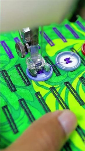 Button Sewing Machine Demo #sewing #workshop