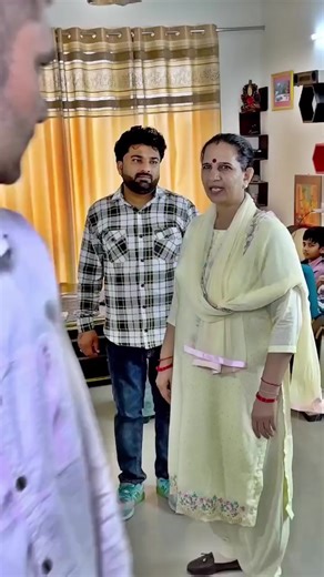 Emotional Hindi Songs for Heartfelt Moments