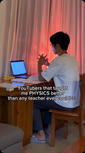 Chee Hee Seng on Instagram: "would you believe me if I told you physics made me cry? If you’re new to physics, check out these YouTube channels. Some of them are not in English, but in Hindi, and I included them because so many of you who came to text me for help are from India 🇮🇳 so I hope this helps🤗 happy studying 📚 1. Veritasium: Uncover the wonders of physics through captivating experiments and thought-provoking discussions. Veritasium’s engaging approach demystifies complex scientific 