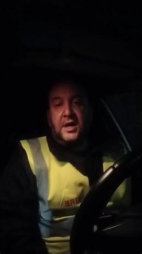 PERRY COMO IT'S BEGINNING TO LOOK A LOT LIKE CHRISTMAS