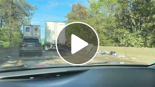 I-5 SB, MP 45: The southbound lanes of Interstate 5 are closed due to a crash just north of Exit 45A (OR 99/Rogue River Route), between Rogue River and Gold Hill. This may be an extended closure.  - NewsBreak