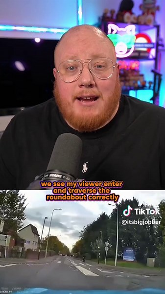 Car vs cyclist collision on mini roundabout w/ @Lilo :) - Big Jobber explains liability for this car crash caught on dashcam where a cyclist fails to give way at a mini roundabout #miniroundabout #roundabout #carcrash #cyclist #bigjobber Mini roundabout | roundabout | cyclist | bicycle | cycling | Driving | collision | car wreck | car crash | crash | car | dashcam | dashcam car crash | caught on dashcam | caught on camera | who is at fault | big jobber