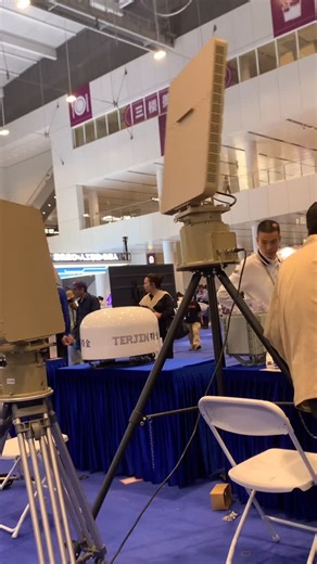 Cloudwalker on Instagram: "Let the trajectory of the drone clearly appear in your computer line of sight.#radar"