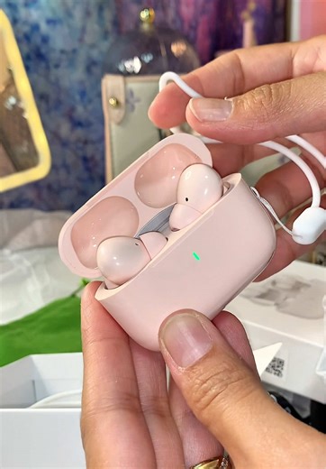 GOOJODOQ J206のBluetooth 5.3ノイズキャンセリングイヤホン🎧✨ 超軽量で安定フィット、HDステレオサウンドで音楽がもっと楽しく！ デザインもおしゃれでかわいいので、私はとてもおすすめです💕 感謝祭のギフトにもぴったり🎁 #感謝祭 #かんしゃさい #ワイヤレスイヤホン #かわいいガジェット #ギフトおすすめ