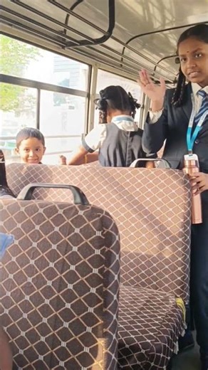 bunty bus ekkuthunte valla ayyamma em antundo chudandi