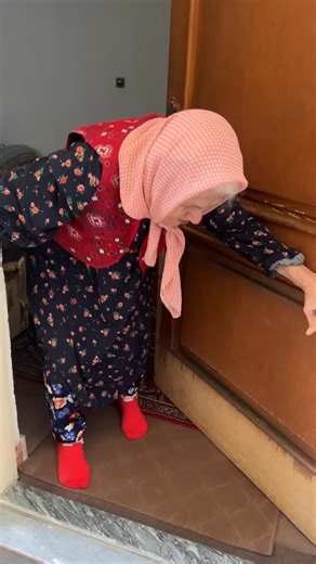 Madarjoon | ‎نهار این قسمت : ماهی 🐟 جاتون خالی 😍❤️ ممنونم از پیمان با دستپخت خفنش 🤓😁❤️ #رشت #گیلکی #مادرجون_رشتی‎ | Instagram