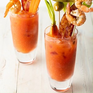 Want to make the absolute BEST Bloody Mary Mix at home? Check out our homemade family blend… Lt. Dan’s Best Bloody Mary Mix Recipe. Recipe--> https://www.aspicyperspective.com/lt-dans-best-bloody-mary-mix-recipe-homemade/ | A SPICY PERSPECTIVE