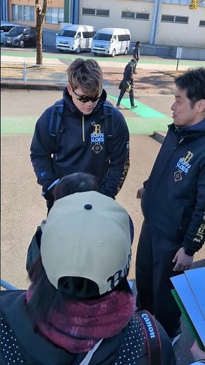 22九里選手、青空サイン会始まる#オリックスバファローズ #オリックス #九里亜蓮